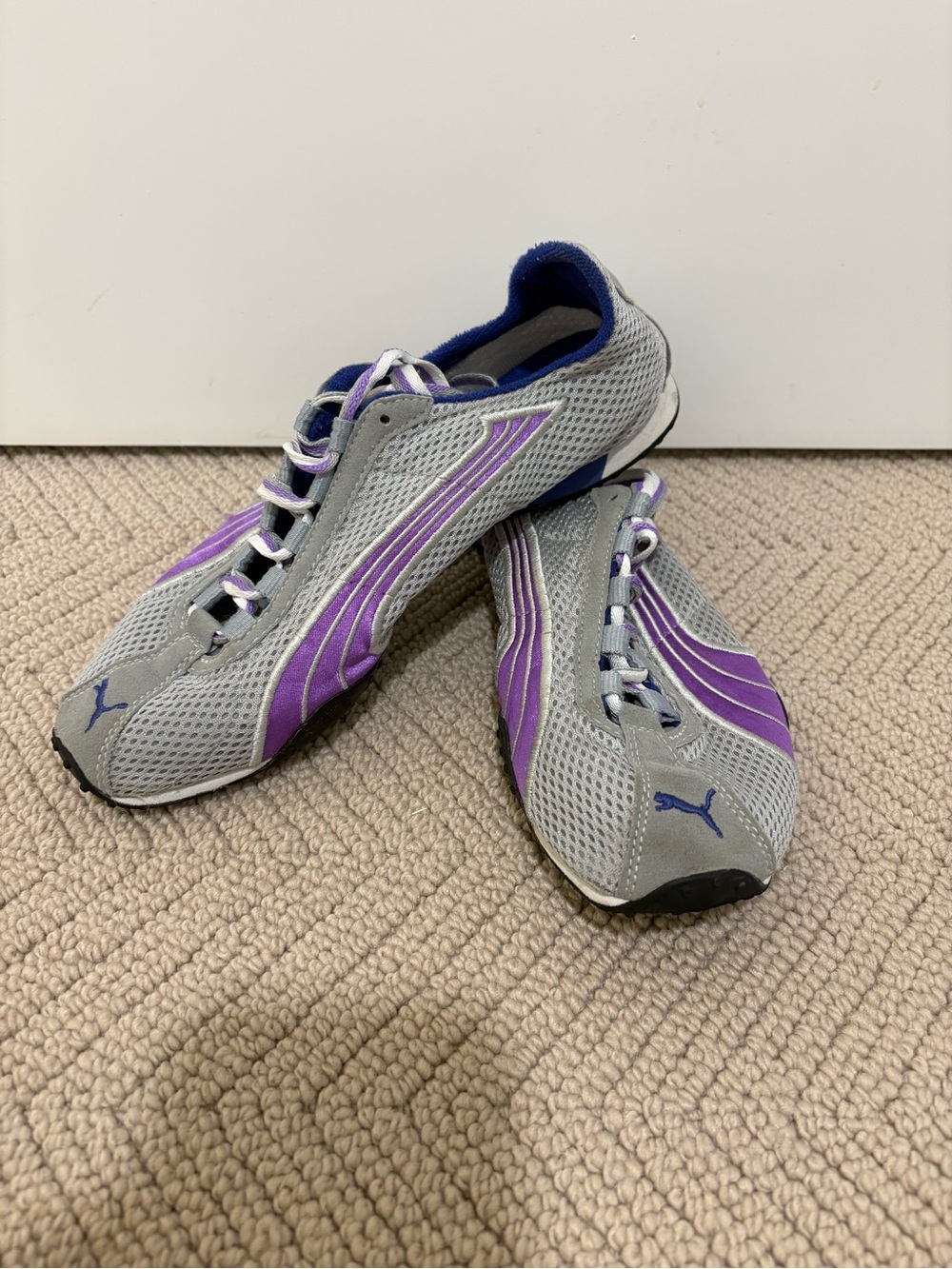 Puma Women’s H-Street OG Gray Mesh Sneakers with Purple Stripes. Size 7